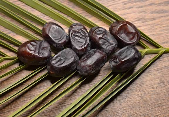 خرید خرمای مضافتی رستم‌ آباد بم + فروش مستقیم